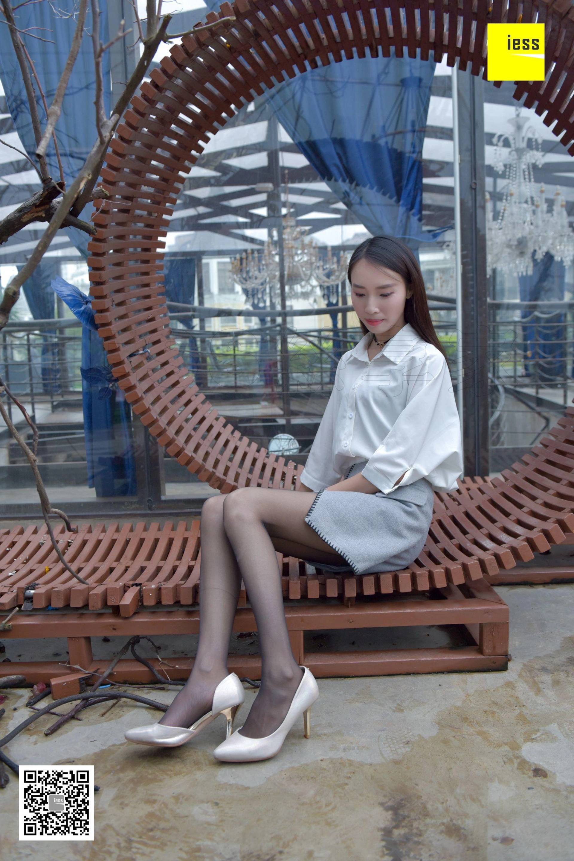 [IESS异思趣向] 2018.02.01 丝享家160:《雨后的黑丝》永英 1