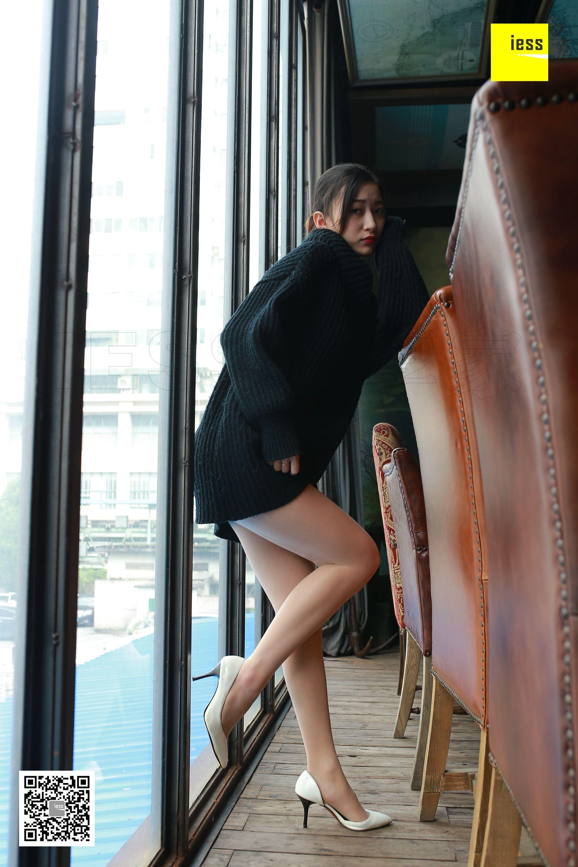 [IESS异思趣向] 2018.02.08 丝享家165:《黑色毛衣与肉丝》秋秋 3